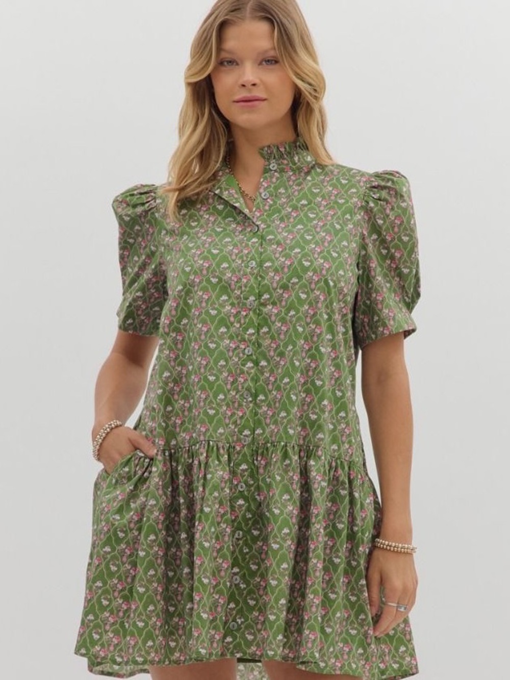 Entro Green Floral Dress size L. Easter, Masters, Preppy, Cotton dress w/pockets
